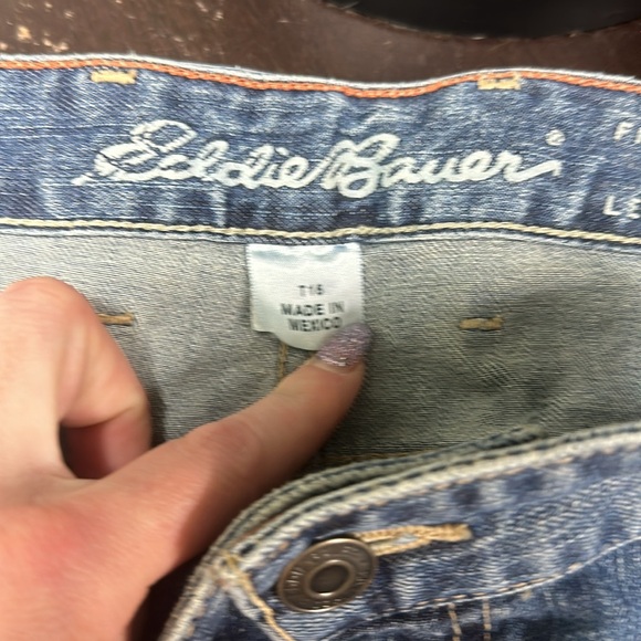 Eddie Bauer Straight Jeans - Picture 3 of 8